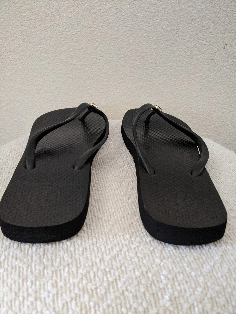 Tory Burch Black Women's Flip Flop Sandals with Gold Logo Accent Size 7.5